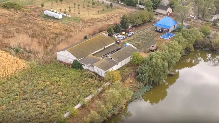 В 5 км от КПП Леушены-Албица выявлена подпольная фабрика сигарет. Изъяты 160 тыс. сигарет и табак. Задержан 40-летний мужчина с двойным гражданством.