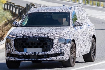 Audi Q9 2026 года — флагманский SUV с тремя рядами, новыми моторами и технологиями будущего для всей семьи.