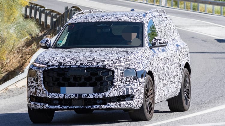 Audi Q9 2026 года — флагманский SUV с тремя рядами, новыми моторами и технологиями будущего для всей семьи.