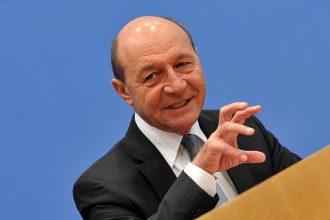 Бывший президент Румынии Бэсеску заявил, что в случае победы пророссийских сил Молдова может стать «южным Калининградом» с военной базой.