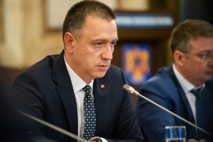 Экс-министр обороны Румынии: Россия продолжает гибридную стратегии против НАТО, ЕС и Молдовы. В Альянсе обсудили меры реагирования.