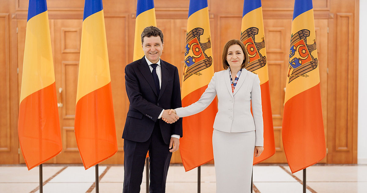Молдова может подписать договор о вступлении в ЕС до 2028 года, заявил Никушор Дан в интервью телеканалу TVR, отметив важность выборов.