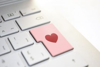 Можно ли найти любовь через интернет в Молдове? Советы, риски, преимущества и правила для тех, кто ищет серьёзные отношения онлайн.