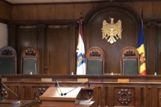 В Молдове обсуждают внедрение ИИ в судах для автоматического протоколирования заседаний и оптимизации процесса правосудия.