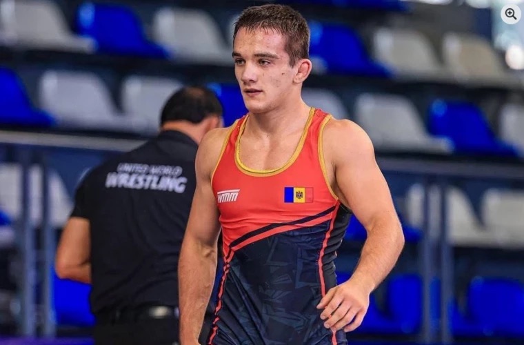 Молдавский борец Александр Гайдарлы выиграл бронзу на чемпионате мира U23 в Сербии, победив в схватке за третье место со счётом 10:3.