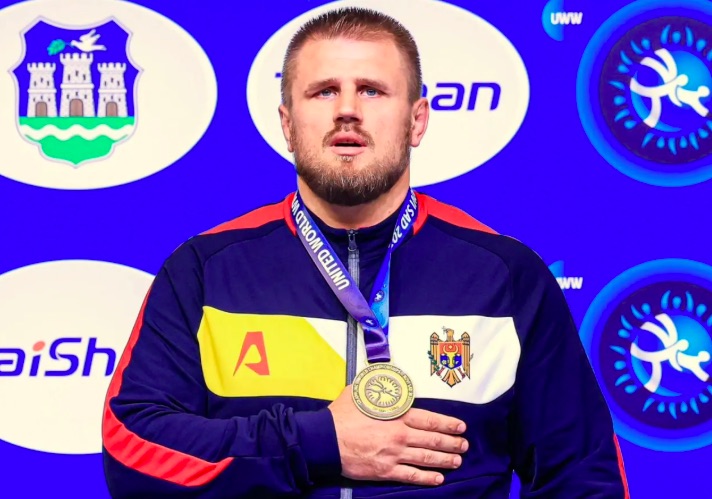 Александр Романов принёс Молдове золото на чемпионате мира по грэпплингу, победив соперников из Азербайджана, России, Греции и Украины.