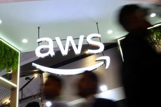 Amazon Web Services столкнулся с критическим сбоем 20 октября: пострадали Duolingo, Roblox, Snapchat и Fortnite. Компания подтвердила сбой.