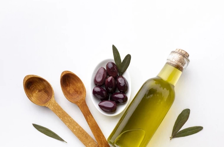 Оливковое масло натощак очищает печень, снижает воспаление и нормализует давление — простой и эффективный способ укрепить здоровье.