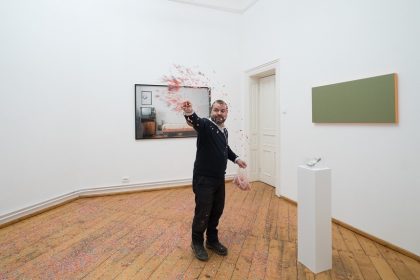 В селе Устия открывается вторая часть выставки Павла Брэила — осмысленная инсталляция о памяти, идентичности и социальных переменах.