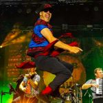 Группа Zdob și Zdub отметила 30‑летие с новой песней «PAS DE CUMPĂRĂ NOROC», клипом от авторов Trenulețul и ироничной отсылкой к Бонапарту.