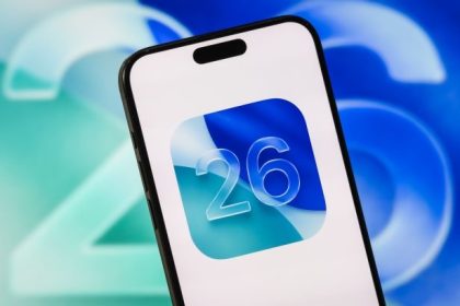 Apple выпустила iOS 26.1 с новыми функциями Liquid Glass, настройками камеры и поддержкой языков. Обновление уже доступно.
