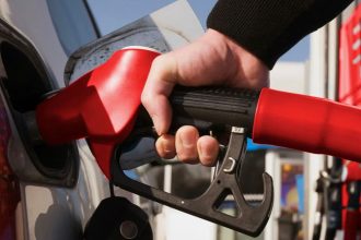 Цены на бензин и дизель в Молдове снова выросли: НАРЭ установило новые тарифы на 6 ноября 2025 года, отражая тенденции на мировом рынке.