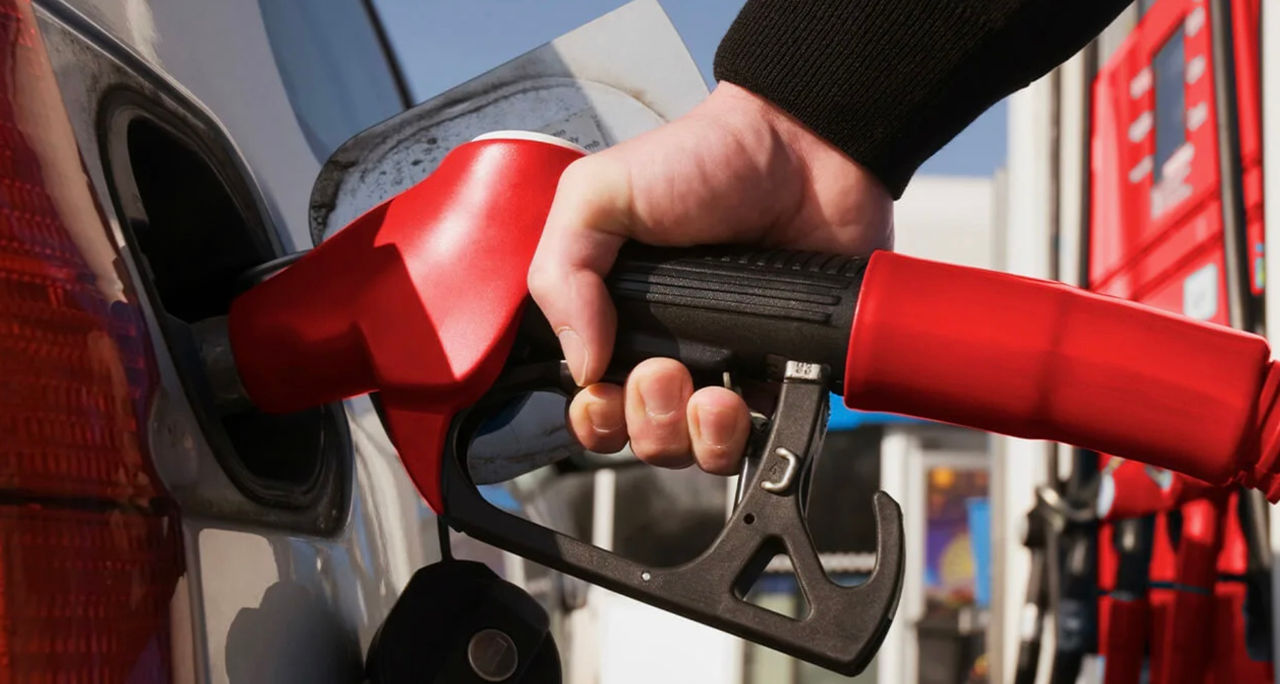 Цены на бензин и дизель в Молдове снова выросли: НАРЭ установило новые тарифы на 6 ноября 2025 года, отражая тенденции на мировом рынке.