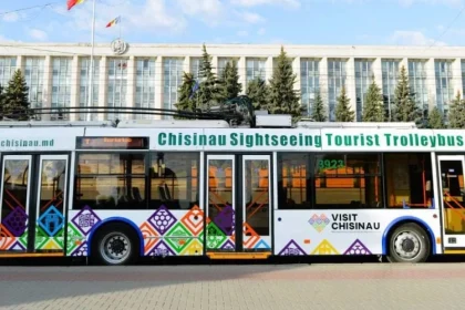 В Кишинёве 7 ноября пройдёт бесплатный тур «Троллейбус молодёжи»: событие для молодёжи в рамках Недели молодёжи и Муниципальной премии.