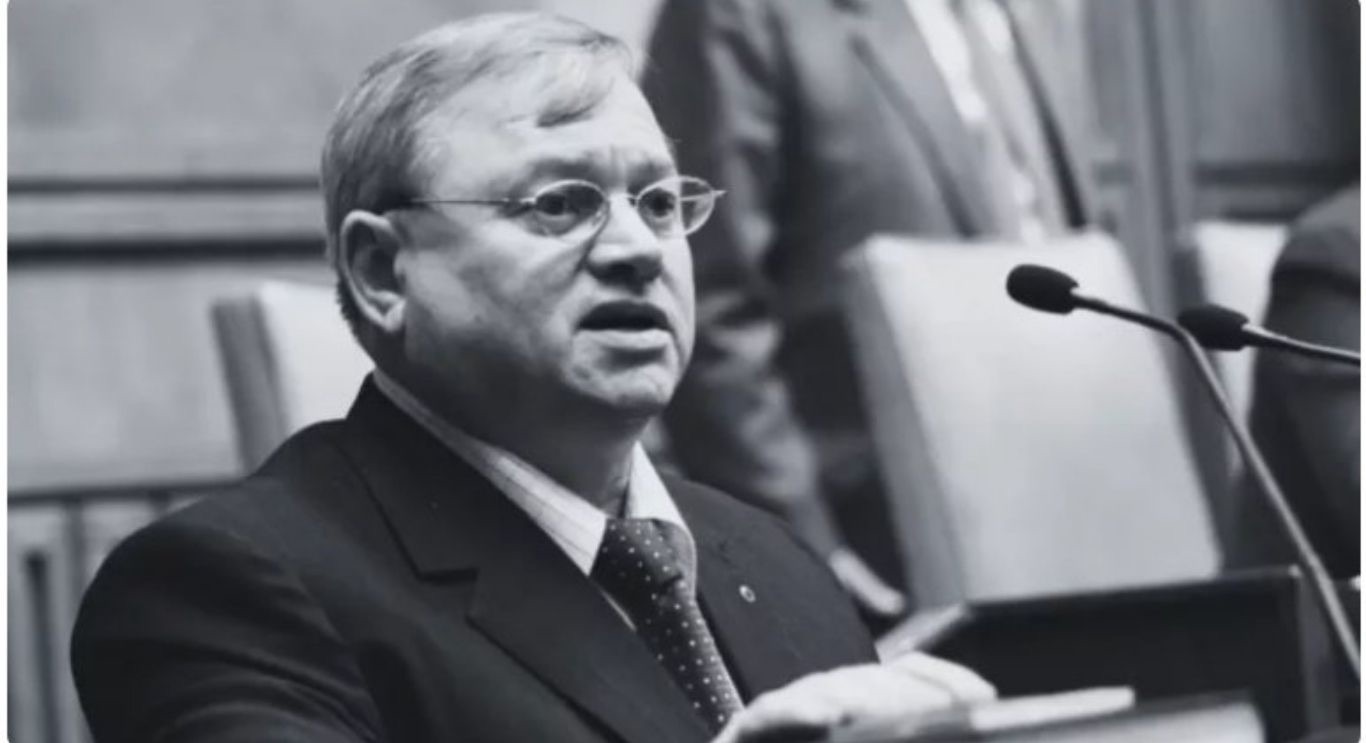 Илие Илашку умер в 73 года в Бухаресте, став символом борьбы, свободы и национального достоинства, оставив след в истории Молдовы и Румынии.