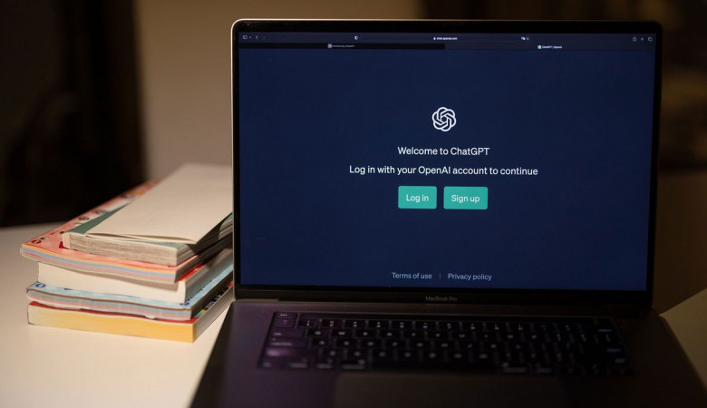 Семьи в США подали иски против OpenAI, обвиняя ChatGPT в причастности к самоубийствам и ухудшении психического состояния пользователей.