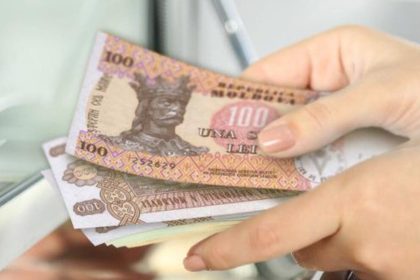 Минимальную зарплату в Молдове предлагают повысить до 8 050 леев с января 2026 года, чтобы приблизиться к стандартам ЕС и сократить бедность.