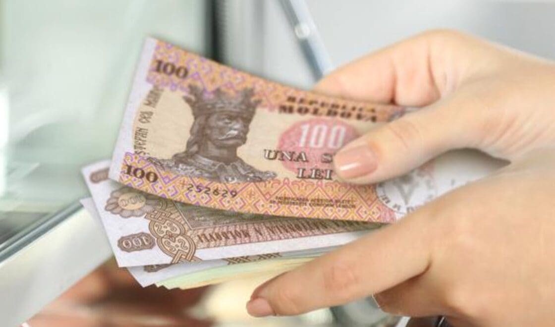 Минимальную зарплату в Молдове предлагают повысить до 8 050 леев с января 2026 года, чтобы приблизиться к стандартам ЕС и сократить бедность.