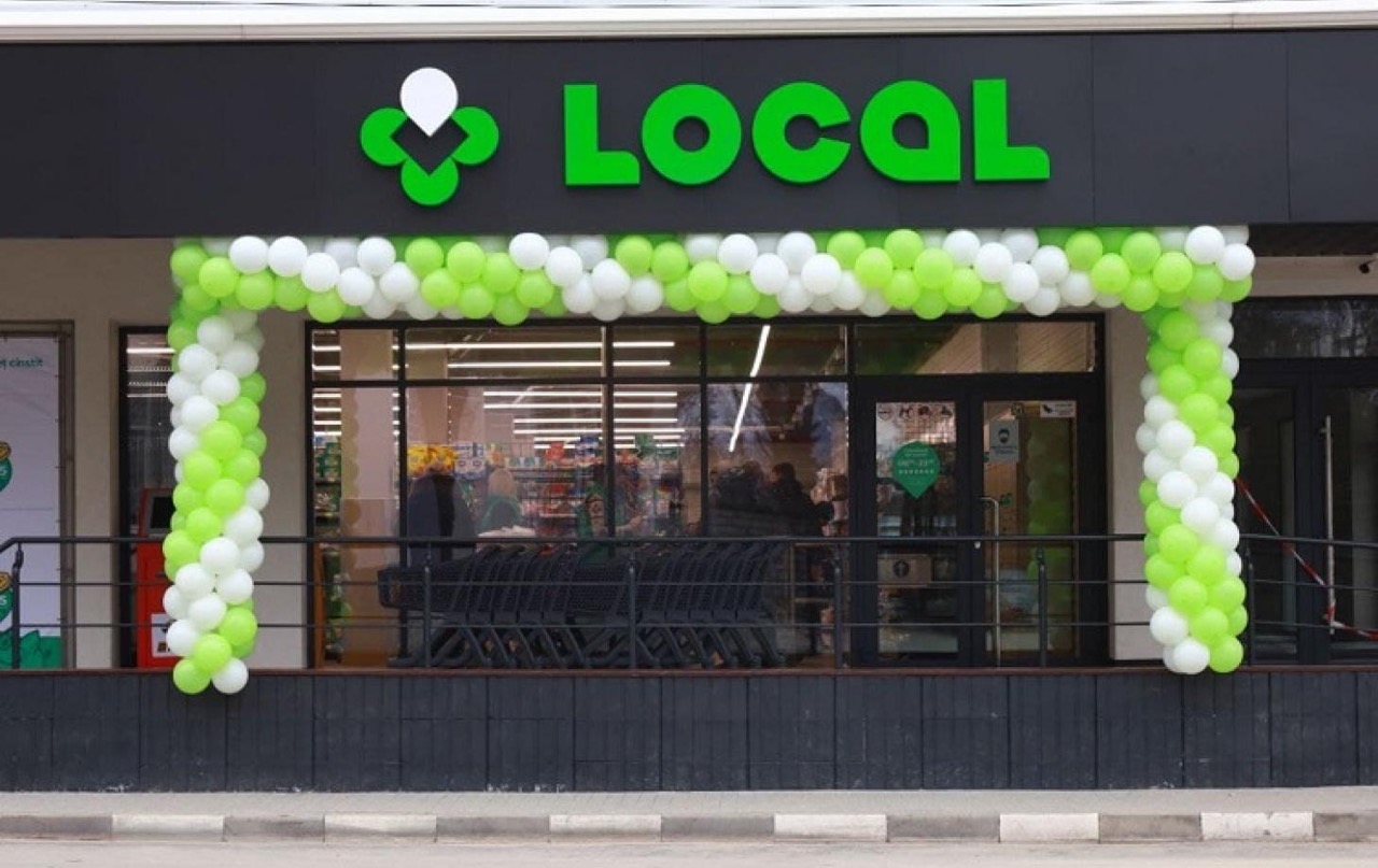 Local проводит акцию с 20 ноября по 3 декабря 2025 года: скидки на продукты, химию, сладости и розыгрыш 7 авто BAIC X55 для покупателей.