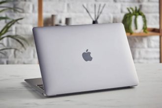 Apple готовит бюджетный MacBook 2026 с чипом iPhone и ценой $600 — это компактный, мощный и доступный ноутбук.