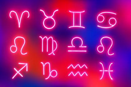 Гороскоп на 25 декабря 2025 года для каждого знака зодиака: интуитивный день под Луной в Рыбах и магией слов седьмого лунного дня.