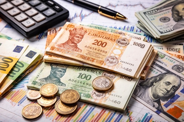 Курс валют в Молдове сегодня 14 февраля 2026: официальный курс BNM EUR, USD, RON, UAH, RUB в MDL, таблица, советы обмена и ошибки расчёта.