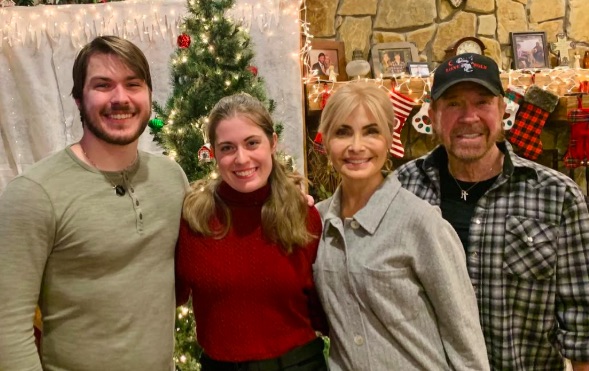 Чак Норрис умер: какая причина смерти, что известно о семье и когда будут похороны