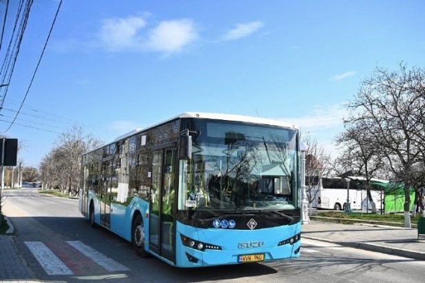 В Кишинёве с 7 марта 2026 временно меняется маршрут автобуса 14 до Кодру. Новый путь, улицы движения, обратный маршрут и важные детали.