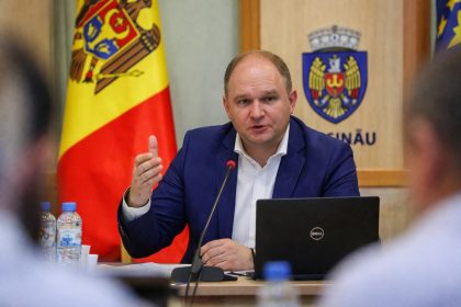 Жителей Кишинёва могут освободить от санитарного налога в 2026 году. Что предложил Ион Чебан, когда голосование и что это значит для горожан.