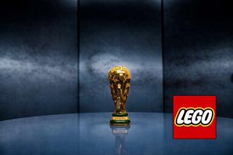 Где купить LEGO FIFA World Cup Official Trophy 43020 в Молдове, сколько стоит набор, когда стартовали продажи и что входит в серию LEGO FIFA.