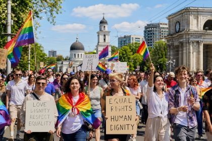 Moldova Pride 2026 пройдет в Кишиневе с 16 по 21 июня. Марш 21 июня станет 14-м и завершит неделю равенства, прав и видимости.