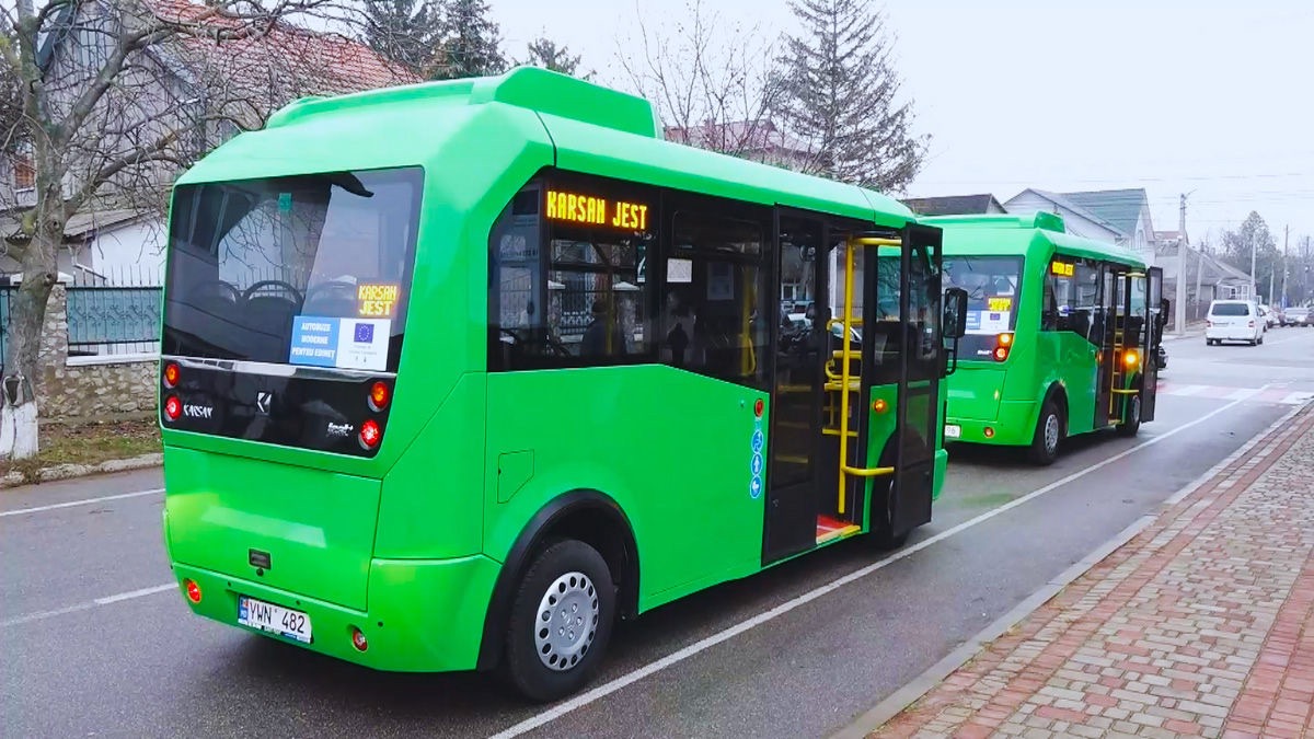 Проезд в Единцах подорожает до 7 леев. Рассказываем, почему вырос тариф, сколько будет стоить поездка и что известно о школьном абонементе.