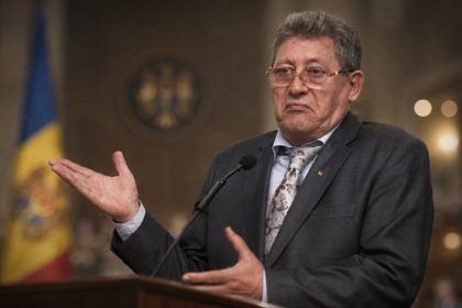 Биография Михай Гимпу 2026: карьера, образование, семья, доходы, политическая роль.