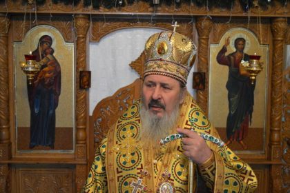 Митрополит Бессарабии Петру подал в отставку. Кто временно возглавил митрополию, когда Синод рассмотрит прошение и что изменится.