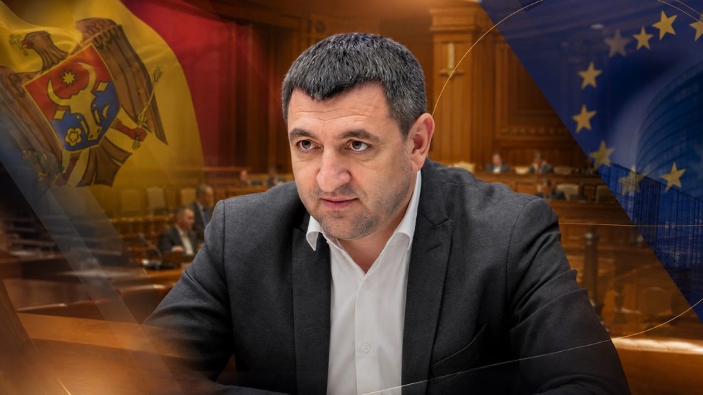 Кто такой Лилиан Карп: биография, политическая карьера, семья, публичная критика и интересные факты