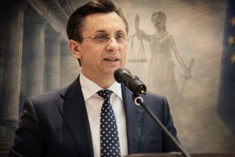 Биография Михаил Поалелунжь 2026: карьера, образование, семья, доходы, политическая роль.