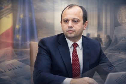 Биография Олег Цуля 2026: карьера, образование, семья, доходы, политическая роль.
