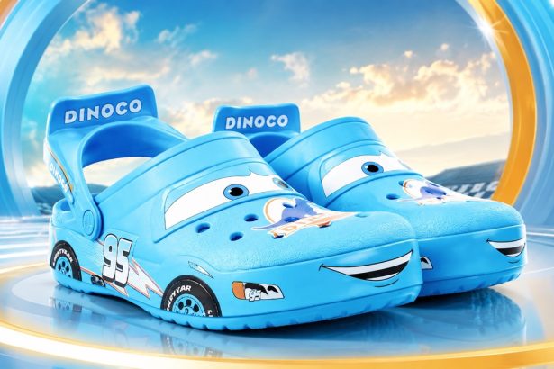 Crocs «Тачки» 2026 в Молдове: цена Lightning McQueen Dinoco в леях, дата выхода, где купить оригинальные сабо в Кишиневе и заказать онлайн.
