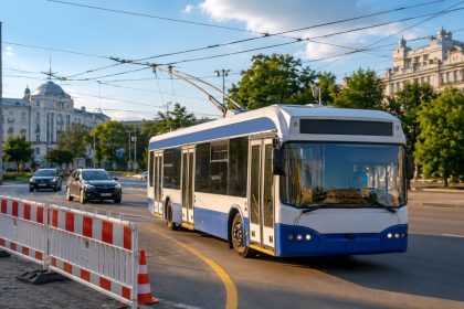 Перекрытие дорог в Кишиневе 25 августа 2026: время закрытия центра, маршруты троллейбусов и автобусов, оветы пассажирам и водителям.
