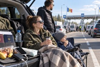 Через Паланку в Одессу: что взять в машину при задержке на границе, сколько воды, какие документы, еду, зарядку и теплые вещи держать рядом.